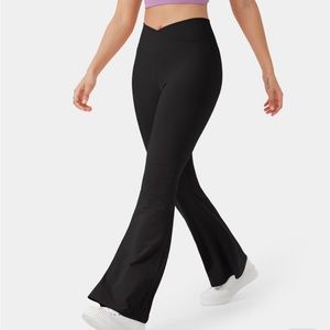 Halara Crossover High Waisted Back Pocket Super Flare Leggings
